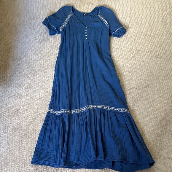 Old Navy Crinkle-Crepe Maxi Swing Dress Rhapsody in Blue - Picture 3 of 9
